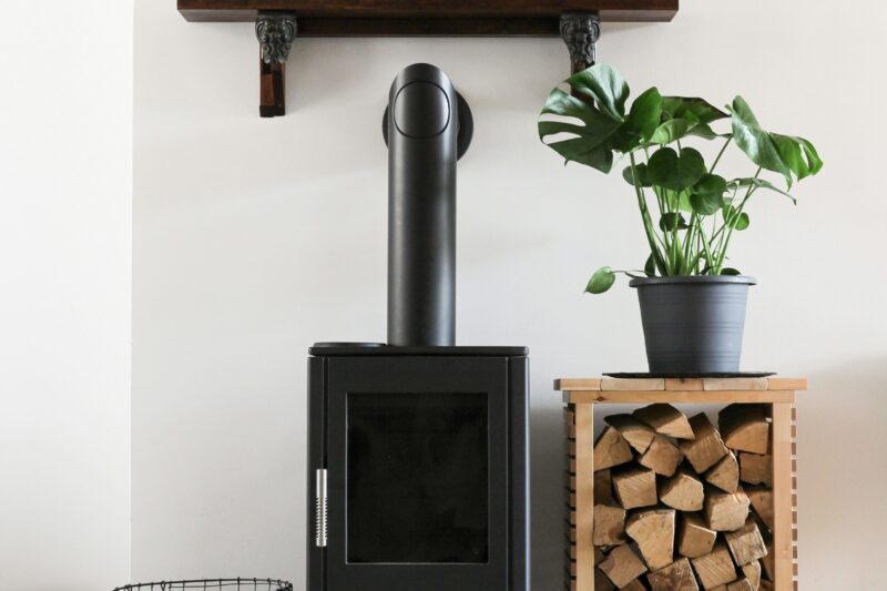 10 Must-Have Wood Stove Accessories in 2025